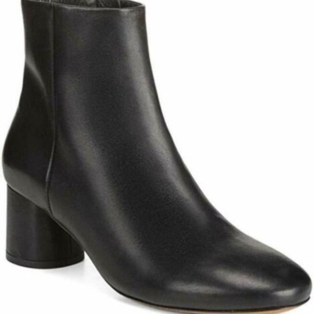 VINCE Black Leather Tillie Booties Size 11